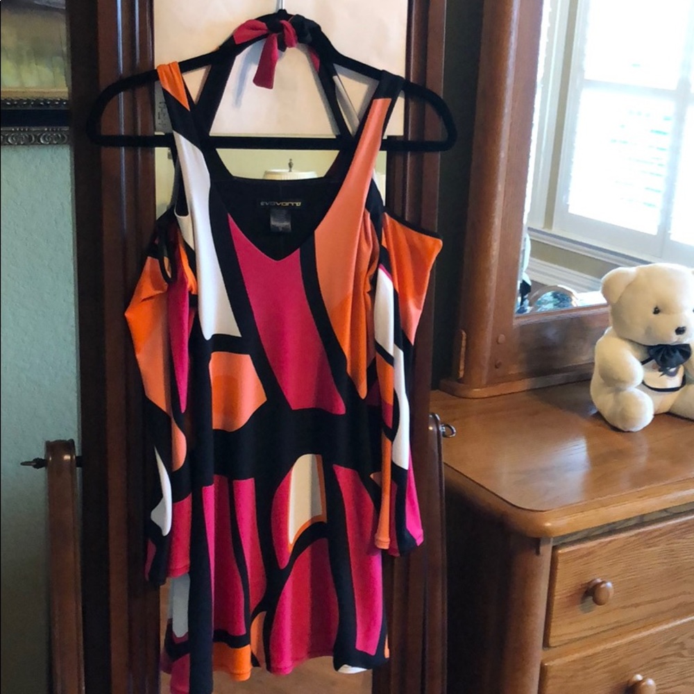 Cold shoulder top